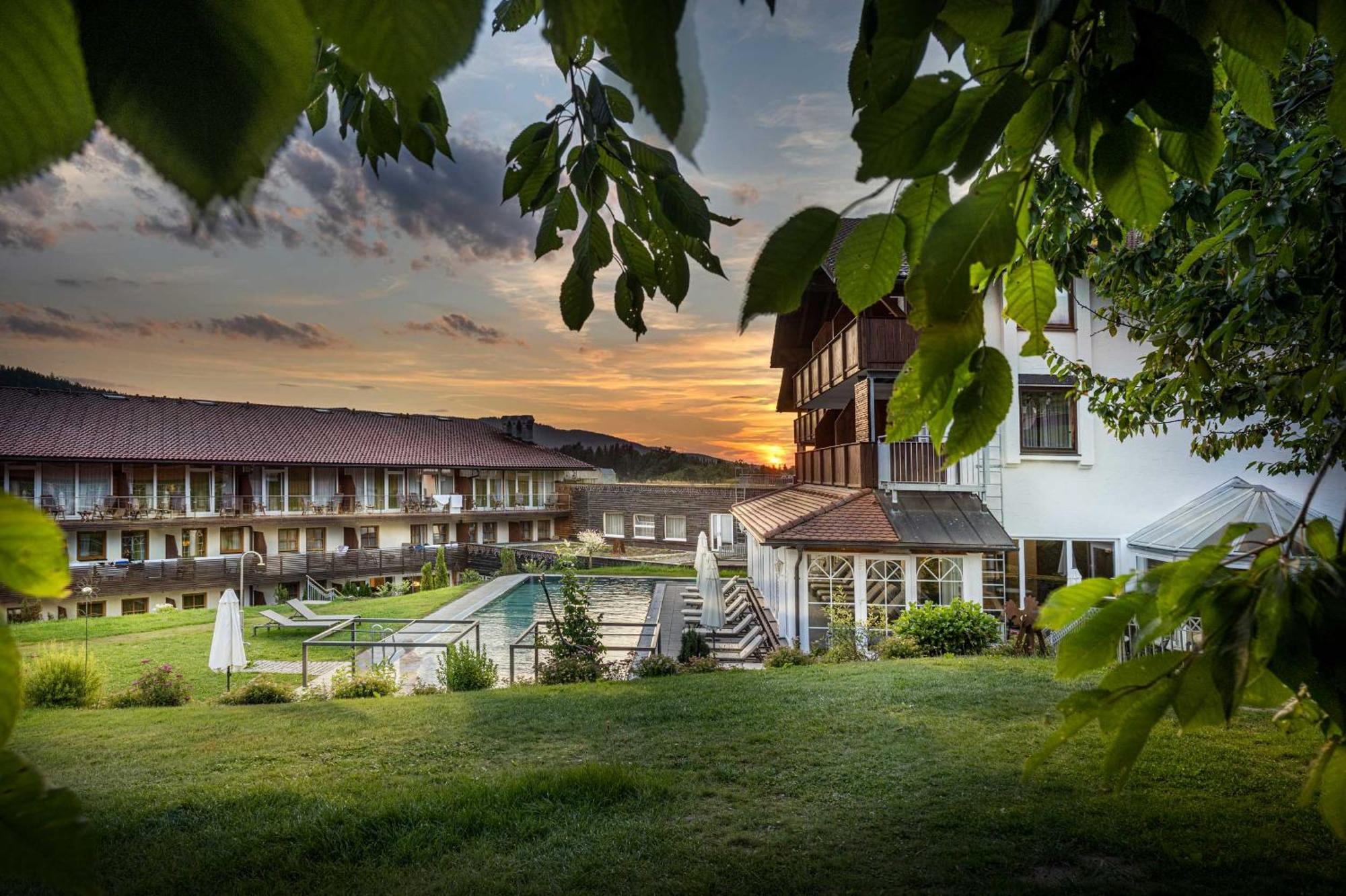 Hotel Lindenwirt Drachselsried Exterior foto